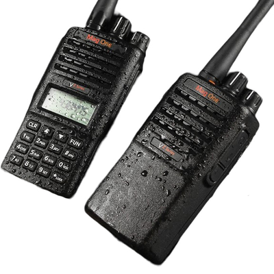 kupować Motorola Vz-18 Dwu-Way Radio Weź Twoją komunikację na następny poziom z VHF UHF Voice Activated Radio i funkcją VOX produkcja internetowa