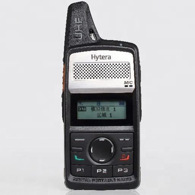 kupować IPX4 wodoodporny przenośny radiowalkie-talkie z zasięgiem łączności i częstotliwości 430-470 MHz produkcja internetowa