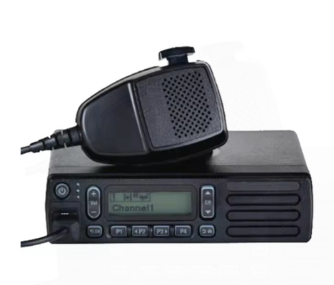 UHF / VHF XiR M3688 Cyfrowy Mobilny Pojazd 2 Way Radio Długodystansowa Baza Samochodowa